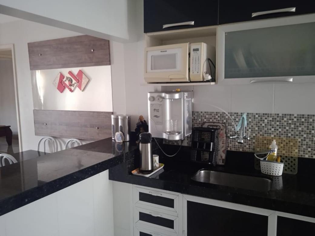 Apartamento A 50M Da Praia Do Forte 카보프리우 외부 사진